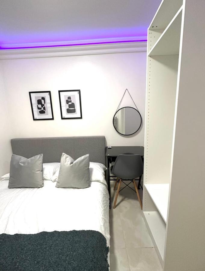 Casa vacanze Stylish 3-bedroom Flat In Prime Location *
