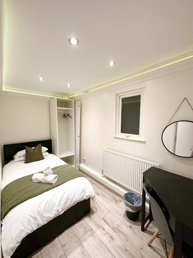 Case de vacanță Stylish 3-bedroom Flat In Prime Location
